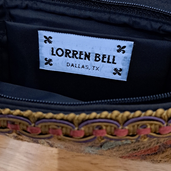 Lorren Bell Floral Tapestry Clutch with Faux Tortoiseshell Zipper Pull - Picture 4 of 10